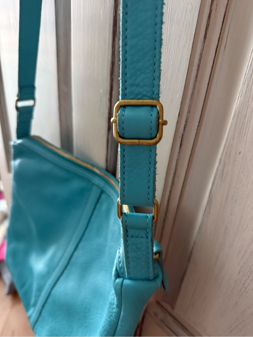Fossil Turquoise Leather Crossbody Bag - Picture 3 of 7